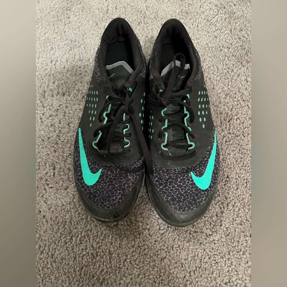 Women’s Nike size 9